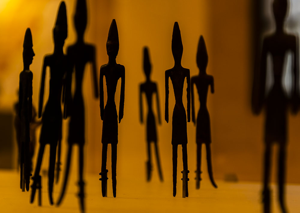 Male figurines at the National museum in Beirut